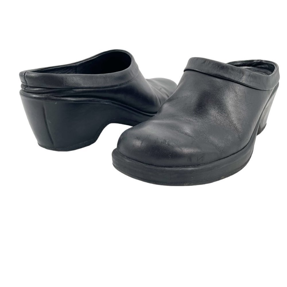 Dansko Black Leather Slip On Clogs Womens Size 7 EU 38 Comfort Neutral Classic